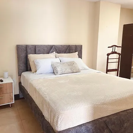 Departamento Con Jacuzzi, Balcon, Lavadora Y Garage Apartment Ambato Exterior photo