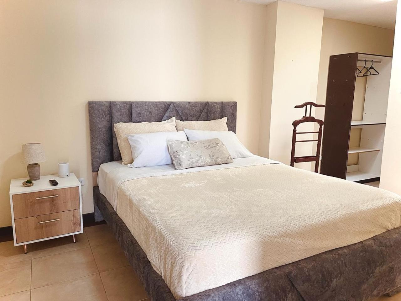 Departamento Con Jacuzzi, Balcon, Lavadora Y Garage Apartment *
